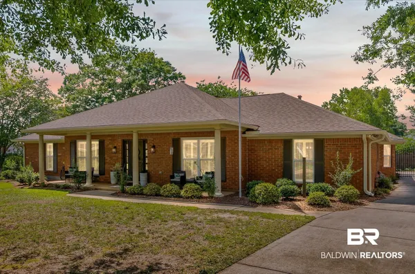 $339,900 | 7410 Smithfield Road East, Mobile, AL 36695
