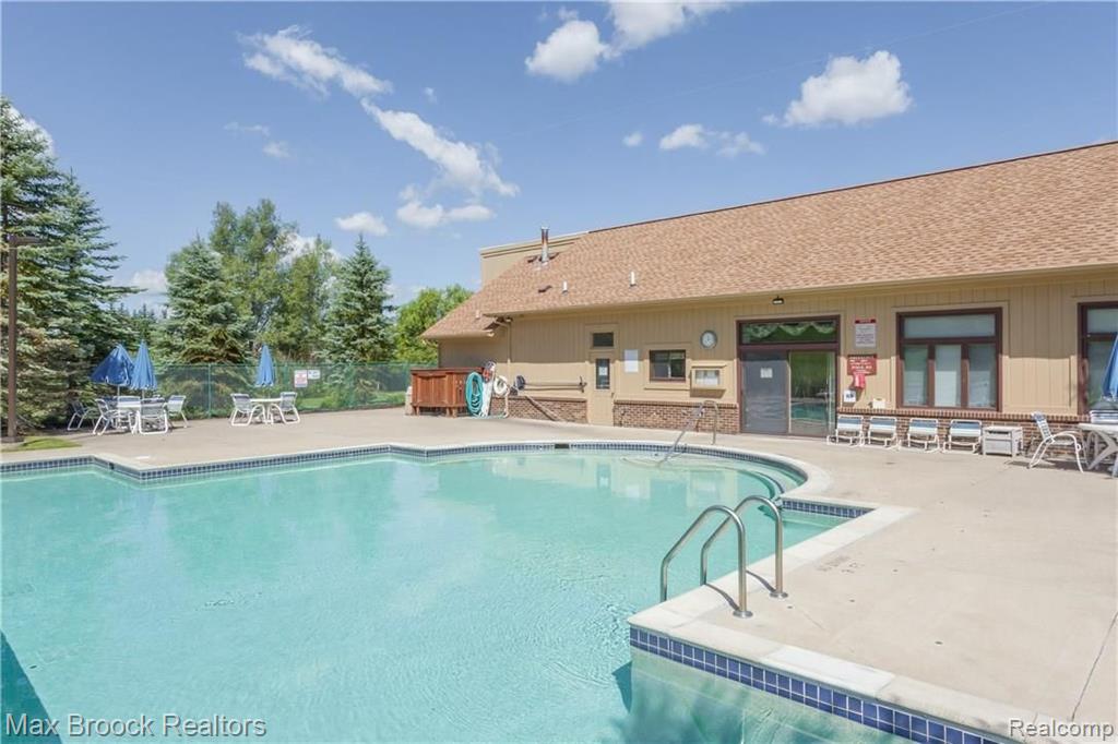 2223 Crystal Drive, Unit 24 Rochester Hills, MI 48309 - Photo 41 of 41