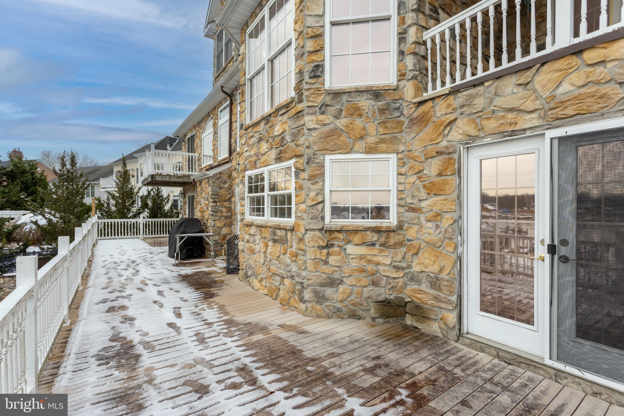 415 Shore Drive Joppa, MD 21085 - Photo 9 of 71