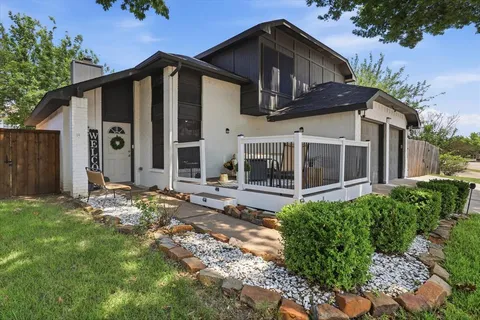 $375,000 | 5321 Pocassett Drive, Arlington, TX 76018