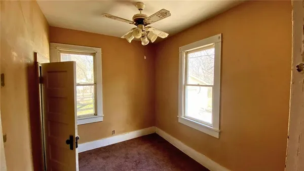 $99,900 | 309 East Culton Street, Warrensburg, MO 64093