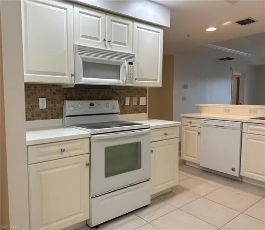 $1,600 | 1781 Four Mile Cove Parkway, Unit 124, Cape Coral, FL 33990