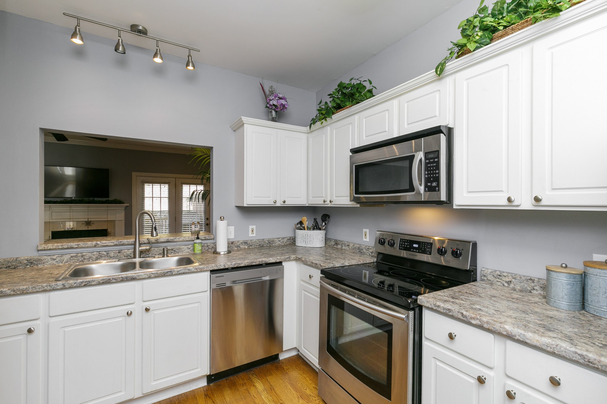 165 Hicks Road, Unit 10 Nashville, TN 37221 - Photo 9 of 34 Gallery Image 9