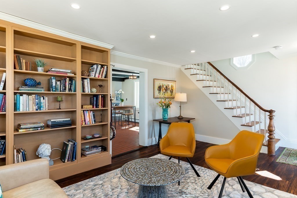 10 Quarry Street Gloucester, MA 01930 - Photo 9 of 27