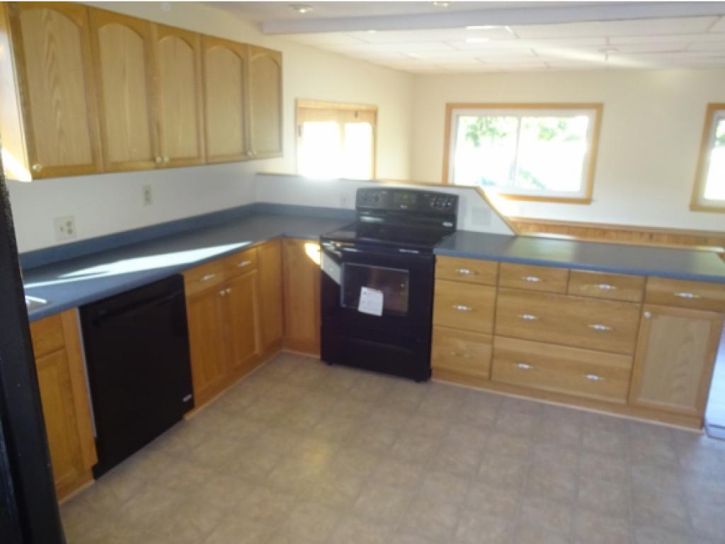 140 Lowell Road Windham, NH 03087 - Photo 12 of 24