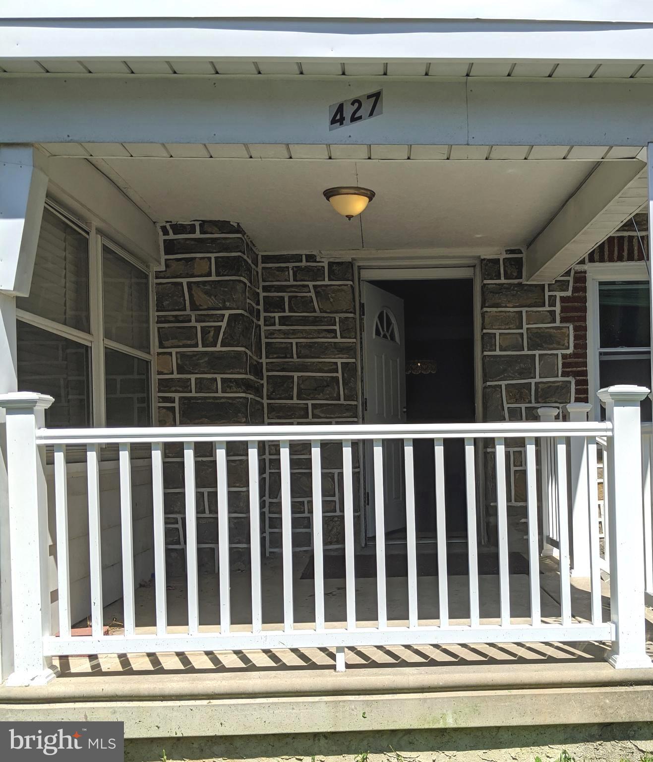 427 Millbank Road Upper Darby, PA 19082 - Photo 1 of 23