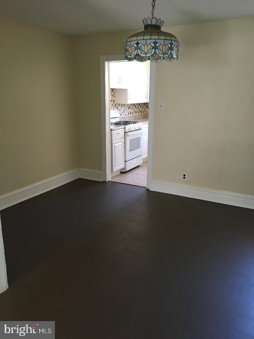 427 Millbank Road Upper Darby, PA 19082 - Photo 11 of 23