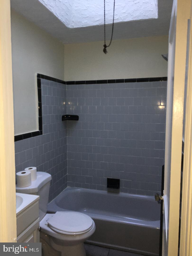 427 Millbank Road Upper Darby, PA 19082 - Photo 14 of 23