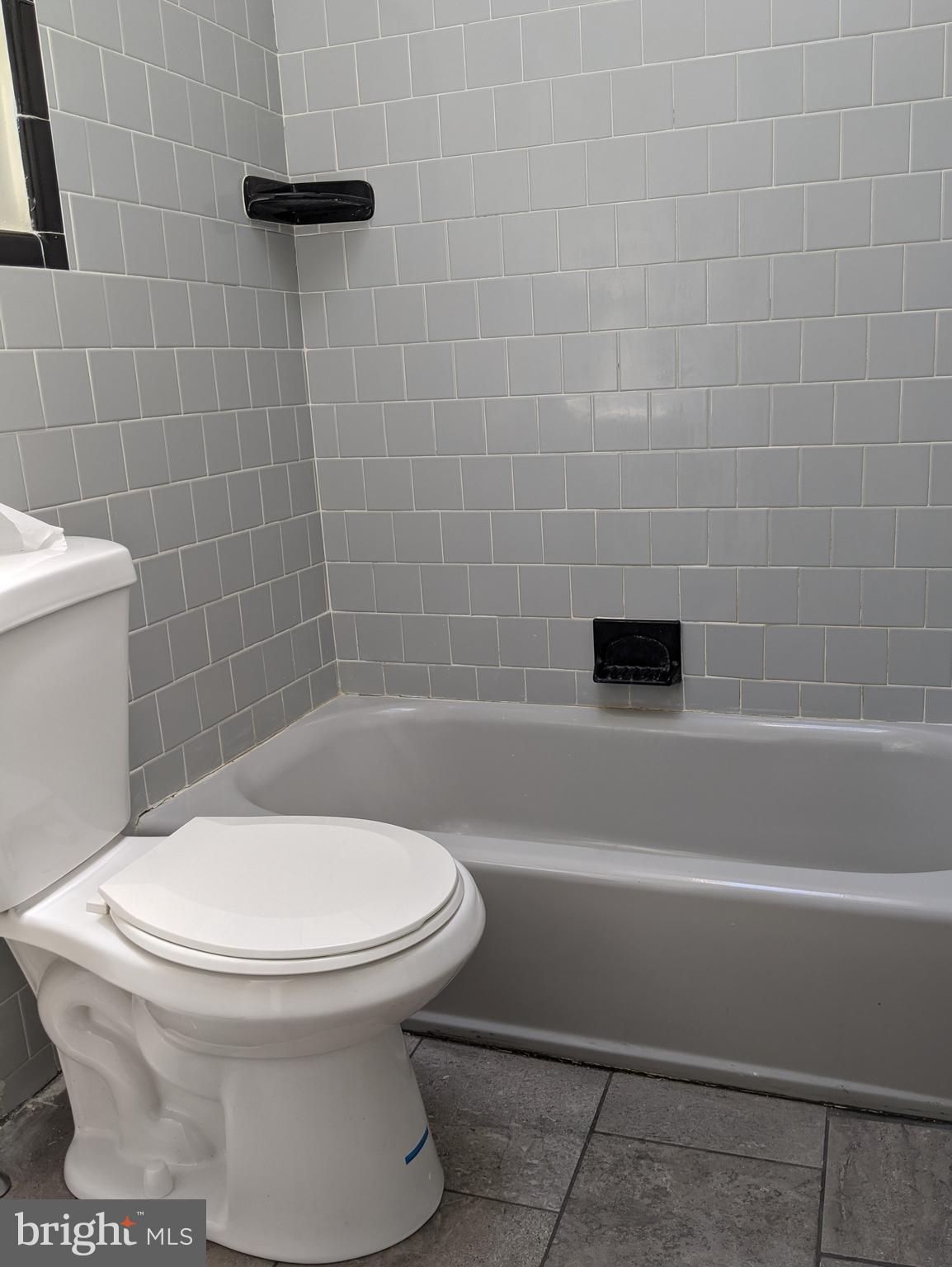427 Millbank Road Upper Darby, PA 19082 - Photo 15 of 23