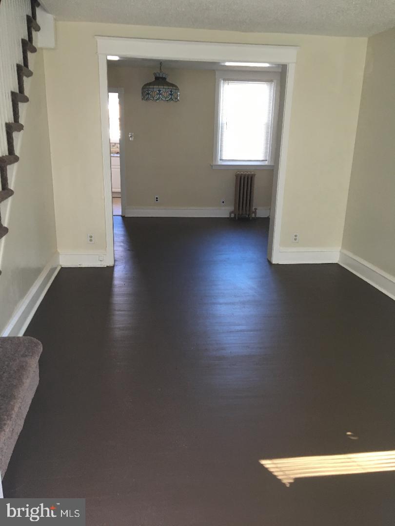 427 Millbank Road Upper Darby, PA 19082 - Photo 10 of 23