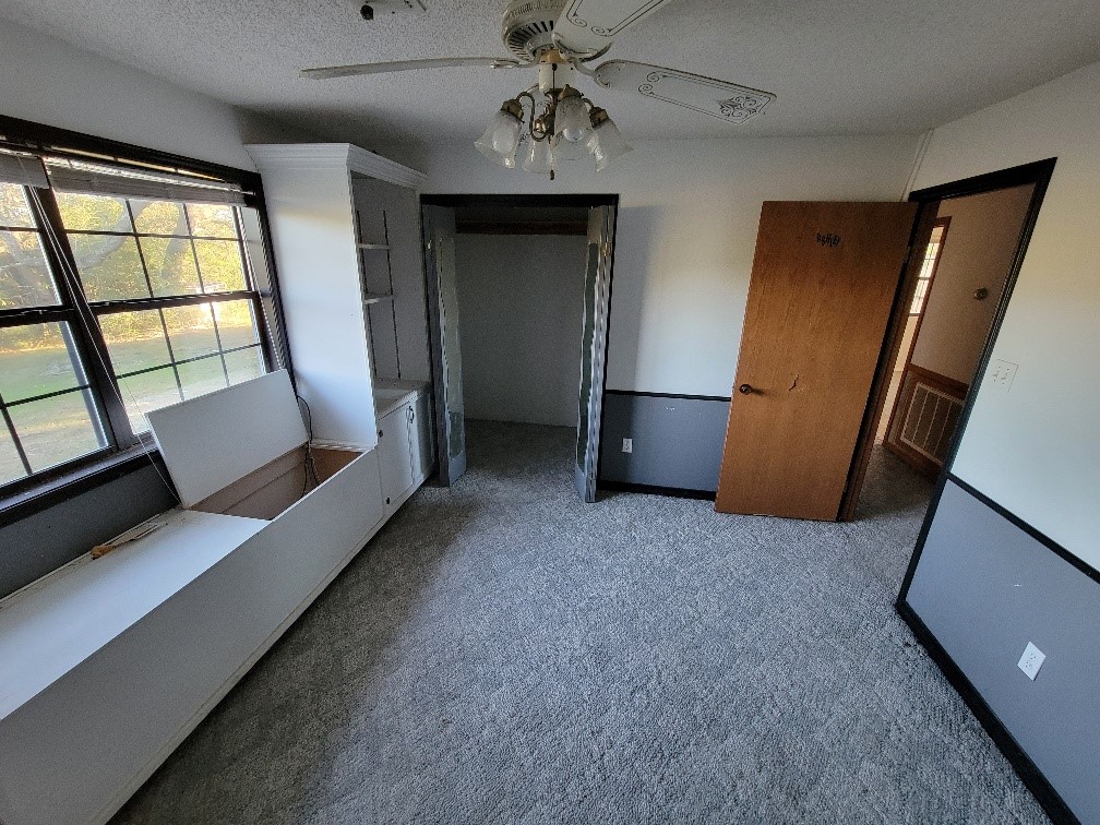 1046 Lutonsky Road Fayetteville, TX 78940 - Photo 14 of 25