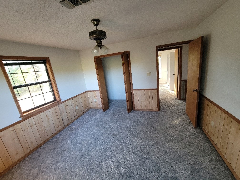 1046 Lutonsky Road Fayetteville, TX 78940 - Photo 17 of 25