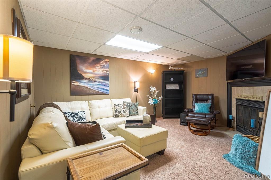 1931 Allenway Court Rochester Hills, MI 48309 - Photo 24 of 42