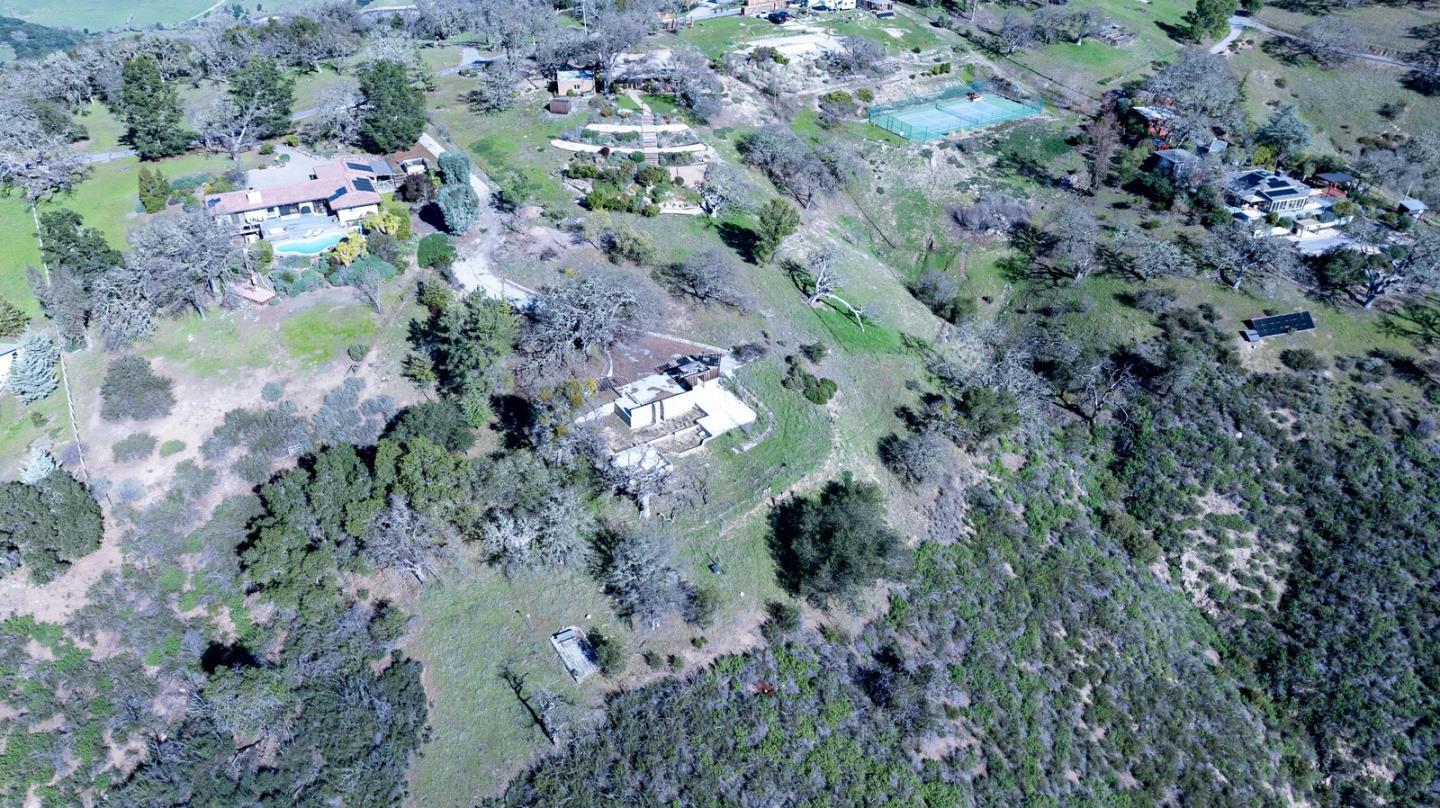 34994 Sky Ranch Road Carmel Valley, CA 93924 - Photo 32 of 36 Gallery Image 32