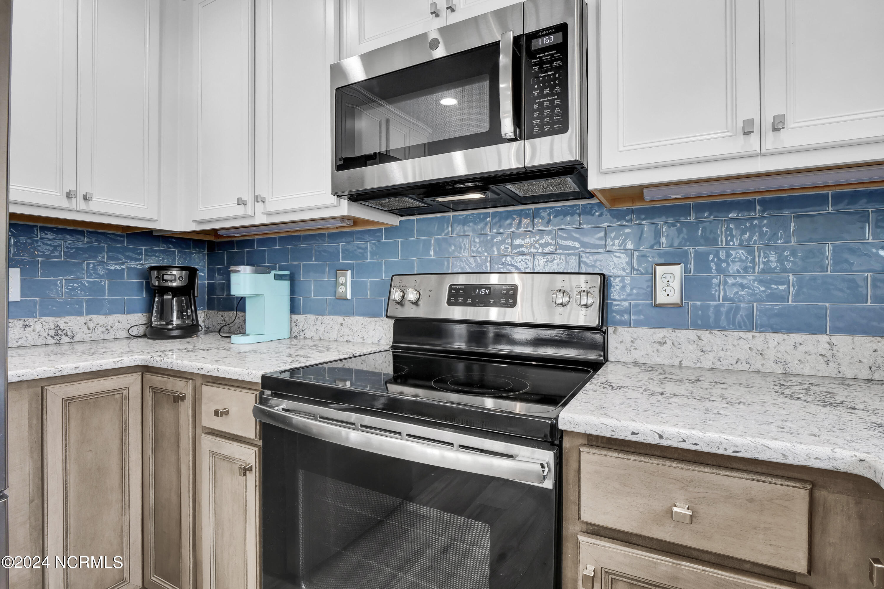 2301 New River Inlet Road, Unit 2 North Topsail Beach, NC 28460 - Photo 14 of 58 Kitchen