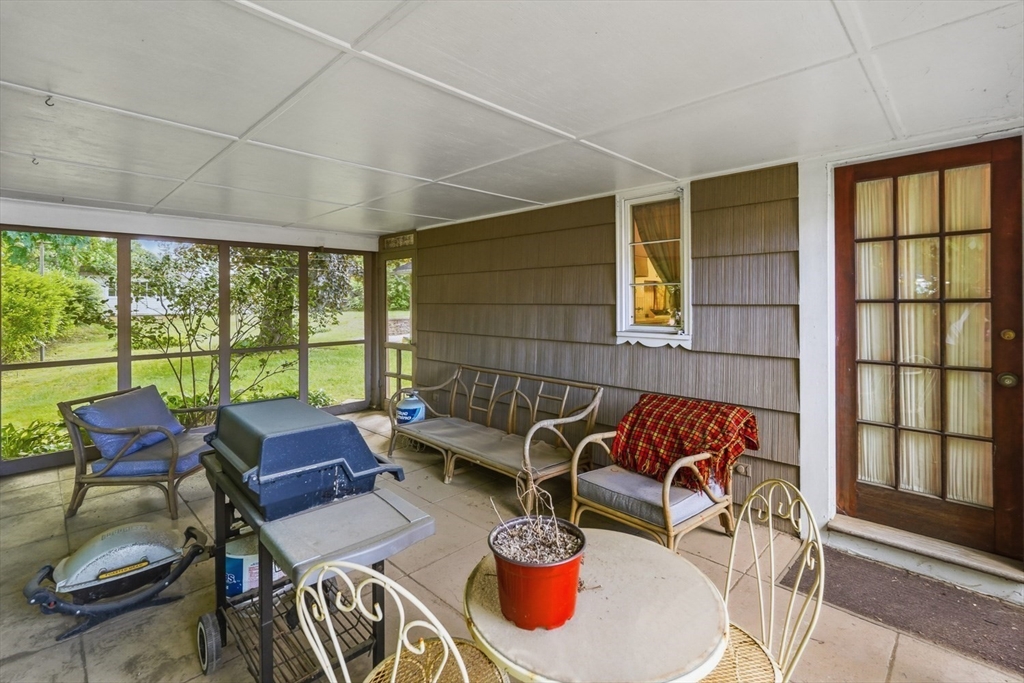 5-7 Slater Street Webster, MA 01570 - Photo 23 of 42