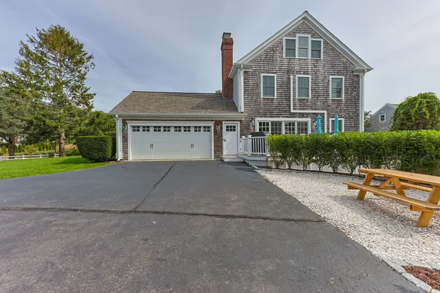 $1,495,000 | 3 Pinefield Lane, South Dennis, MA 02660
