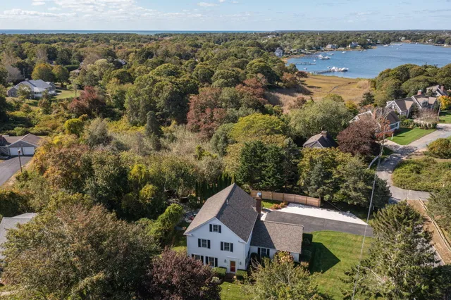 $1,495,000 | 3 Pinefield Lane, South Dennis, MA 02660