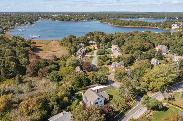 $1,495,000 | 3 Pinefield Lane, South Dennis, MA 02660