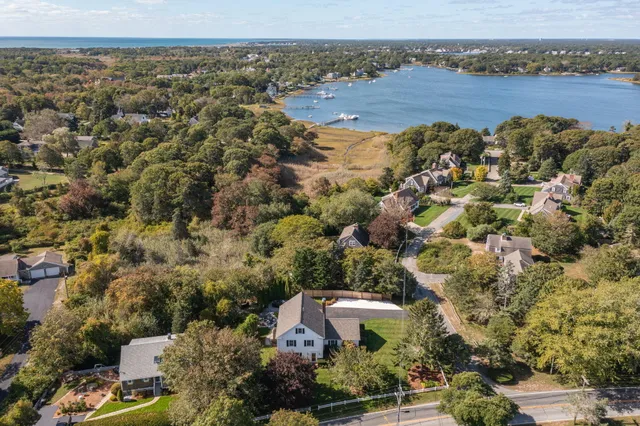$1,495,000 | 3 Pinefield Lane, South Dennis, MA 02660