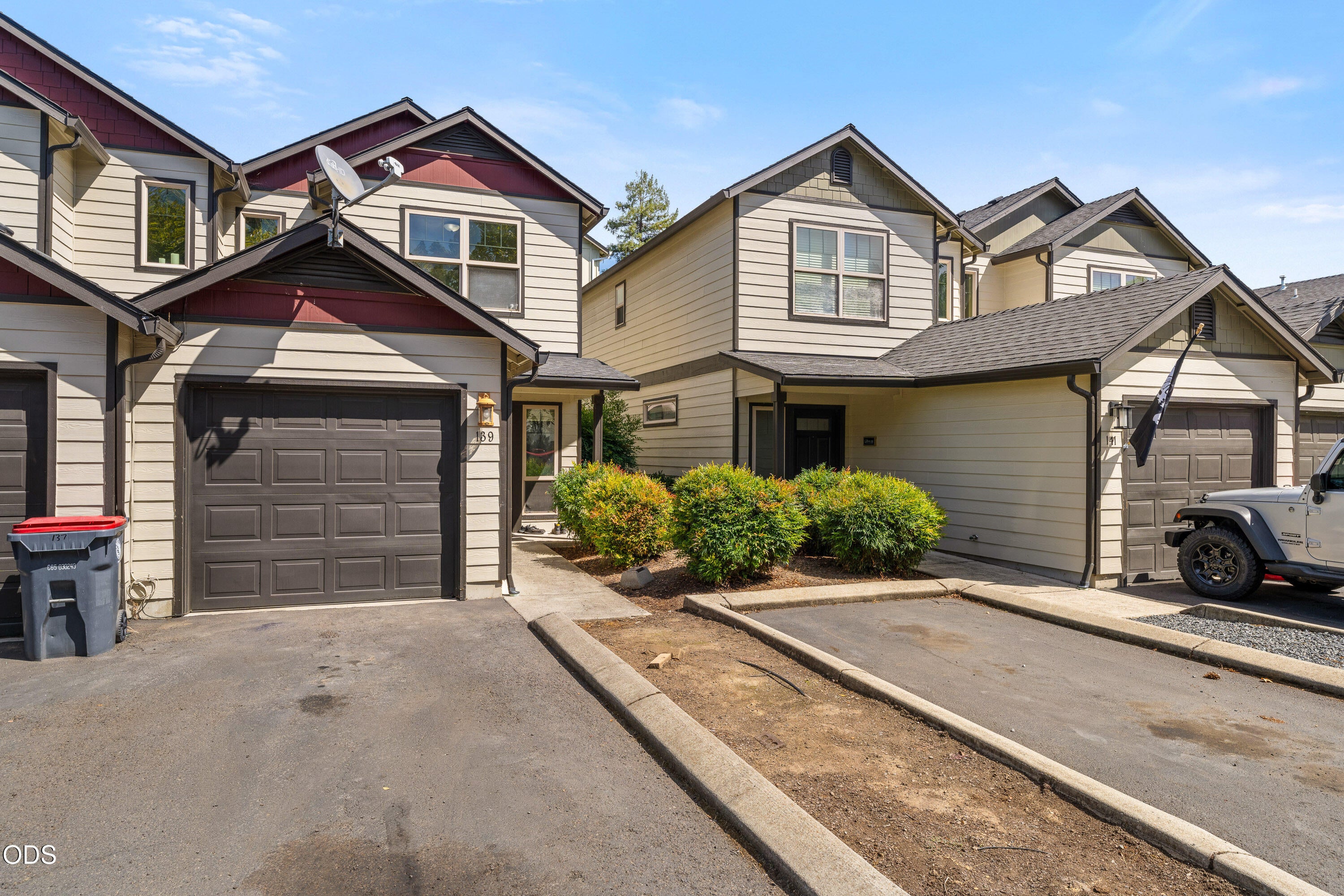139 Casey Way Central Point, OR 97502 - Photo 4 of 23 Gallery Image 4