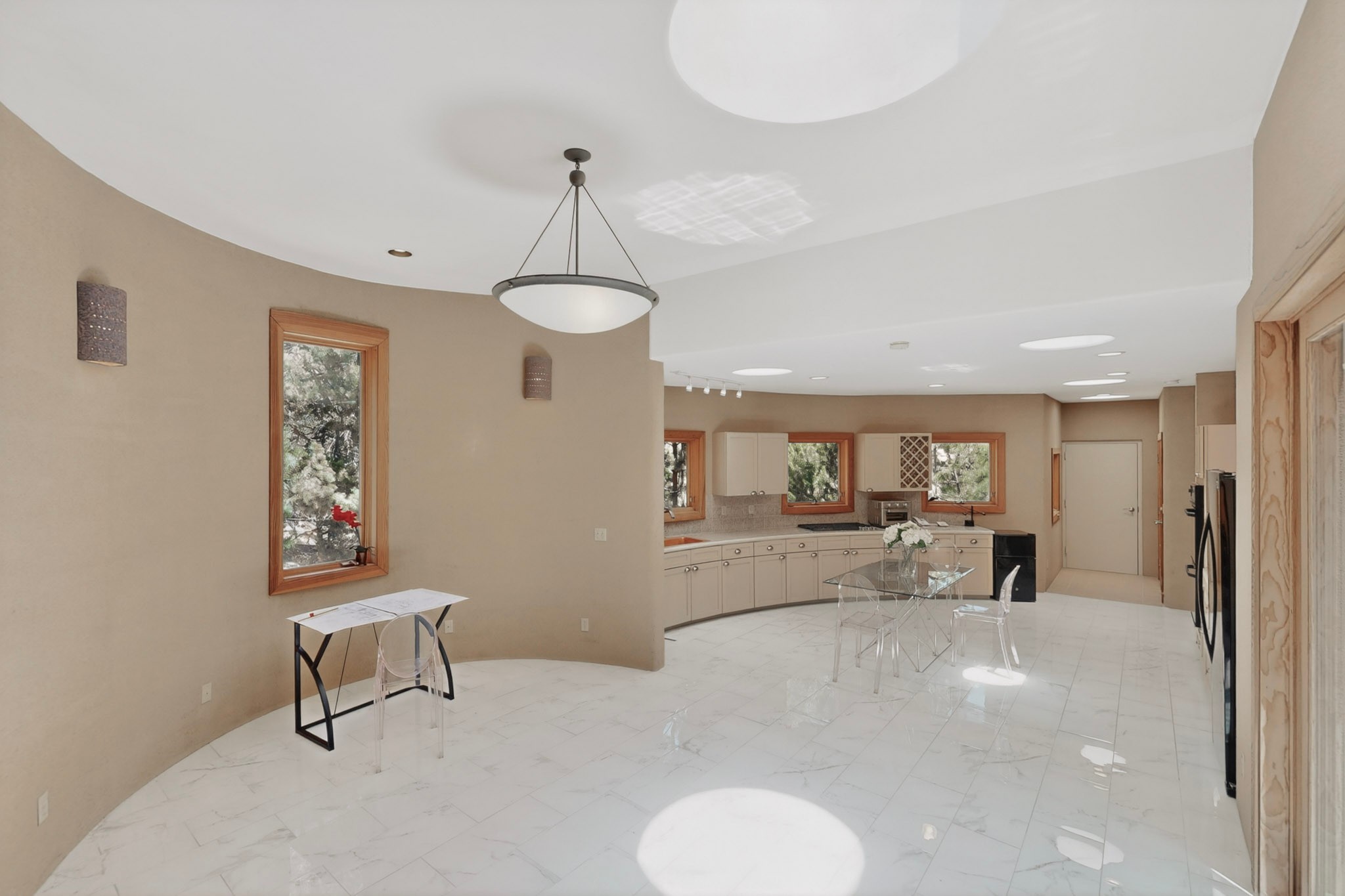 1404 Tesuque Creek Road Santa Fe, NM 87501 - Photo 25 of 55 Kitchen dining area