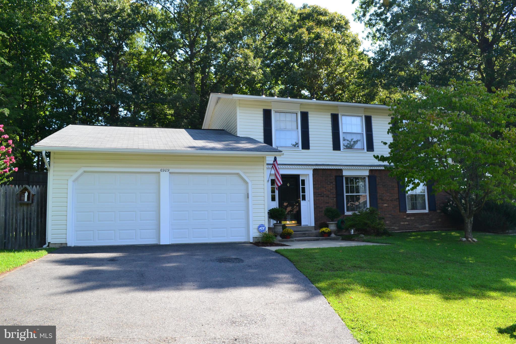 6909 Rochambeau Place Springfield, VA 22153 - Photo 1 of 29 Exterior (Front)