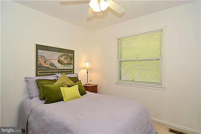 6909 Rochambeau Place Springfield, VA 22153 - Photo 20 of 29 Bedroom