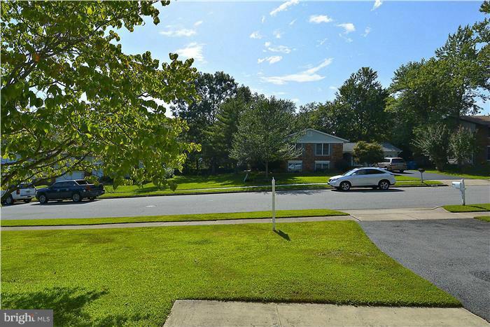 6909 Rochambeau Place Springfield, VA 22153 - Photo 24 of 29 Exterior (General)