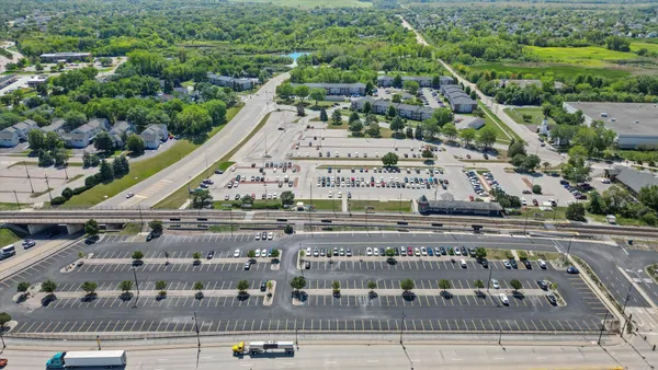 $250,000 | 7N630 County Farm Road, Hanover Park, IL 60133