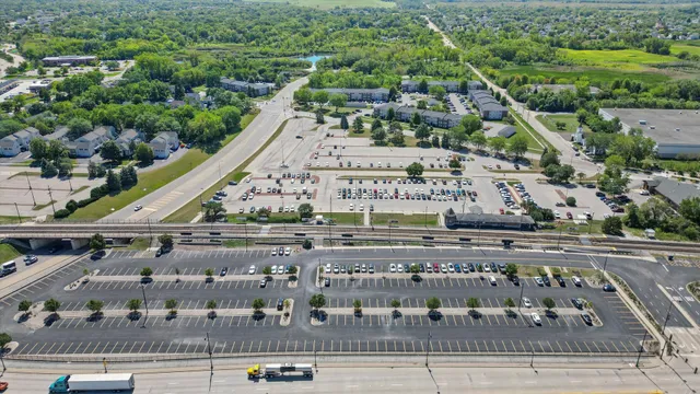 $250,000 | 7N630 County Farm Road, Hanover Park, IL 60133