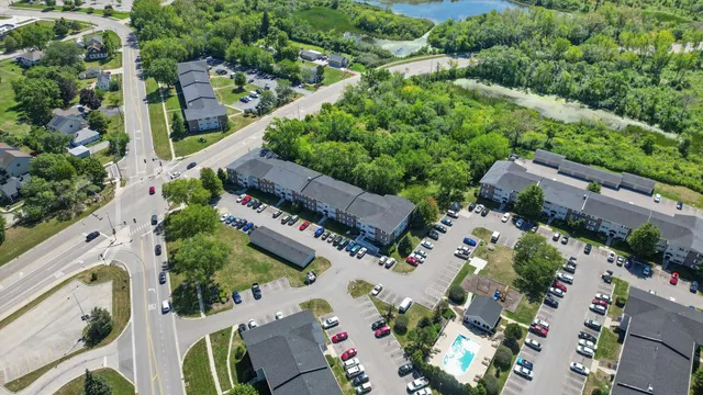 $250,000 | 7N630 County Farm Road, Hanover Park, IL 60133