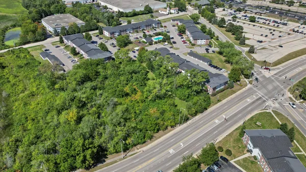 $250,000 | 7N630 County Farm Road, Hanover Park, IL 60133