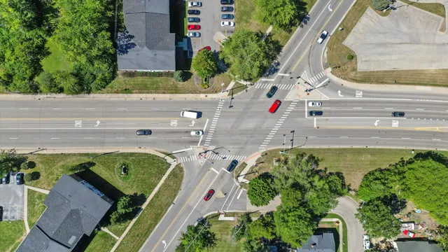 $250,000 | 7N630 County Farm Road, Hanover Park, IL 60133