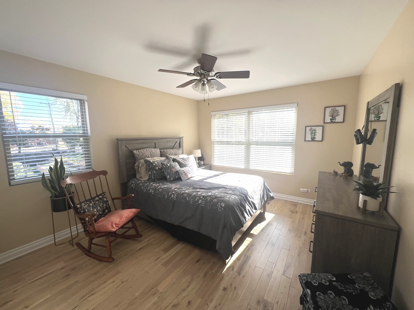 615 St Johns Place Addison, IL 60101 - Photo 5 of 8