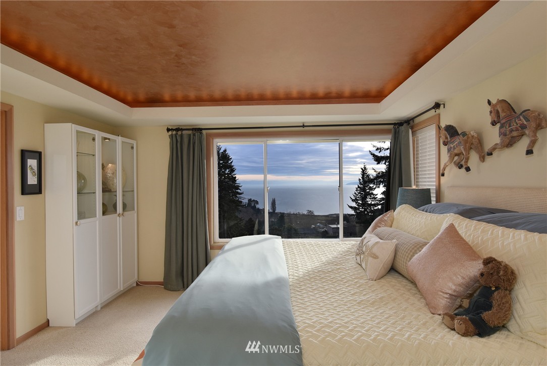 17310 Sylvester Road Southwest Burien, WA 98166 - Photo 12 of 25 Gallery Image 12