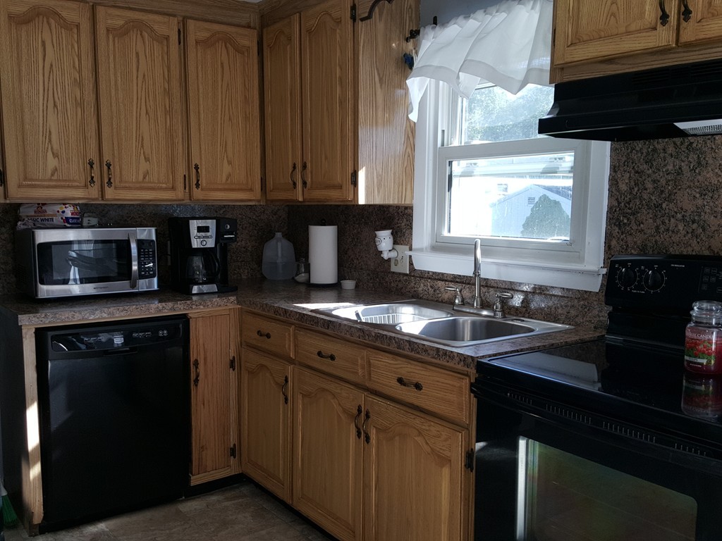 103 Spikenard Circle Springfield, MA 01129 - Photo 3 of 22 Gallery Image 3