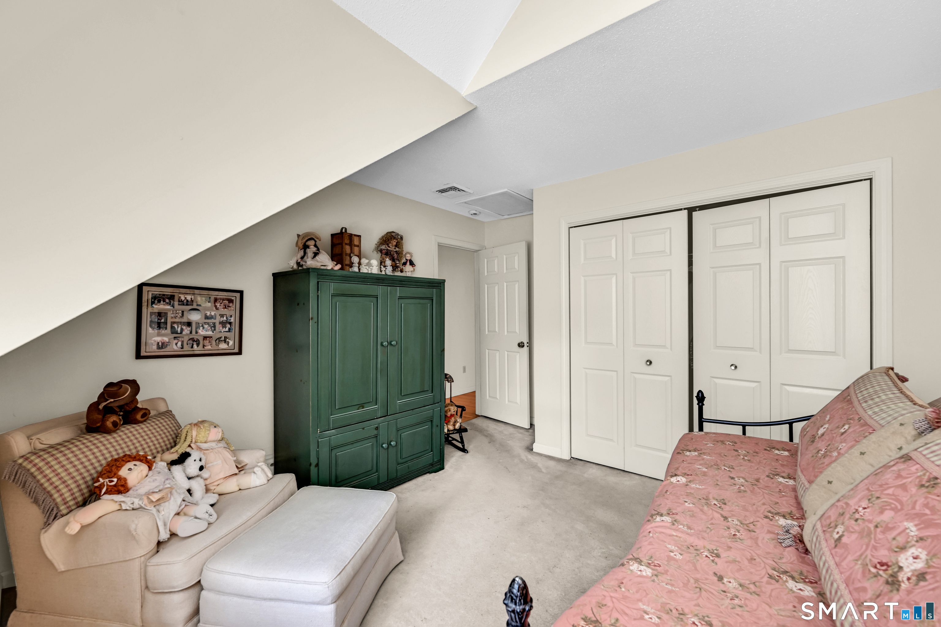 199 Taugwonk Road Stonington, CT 06378 - Photo 24 of 40 Bedroom 33
