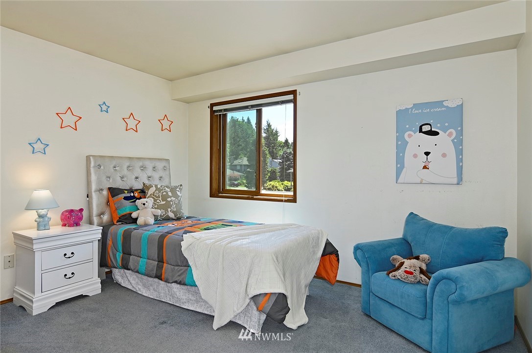 5170 Northeast 20th Street Renton, WA 98059 - Photo 11 of 13