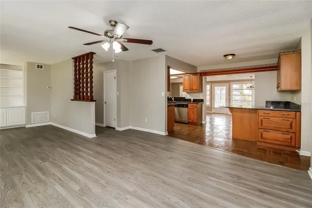 $2,425 | 5133 Oak Hill Drive, Winter Park, FL 32792