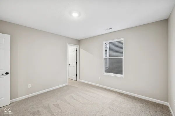 $334,990 | 5102 Triple Crown Way, Indianapolis, IN 46237