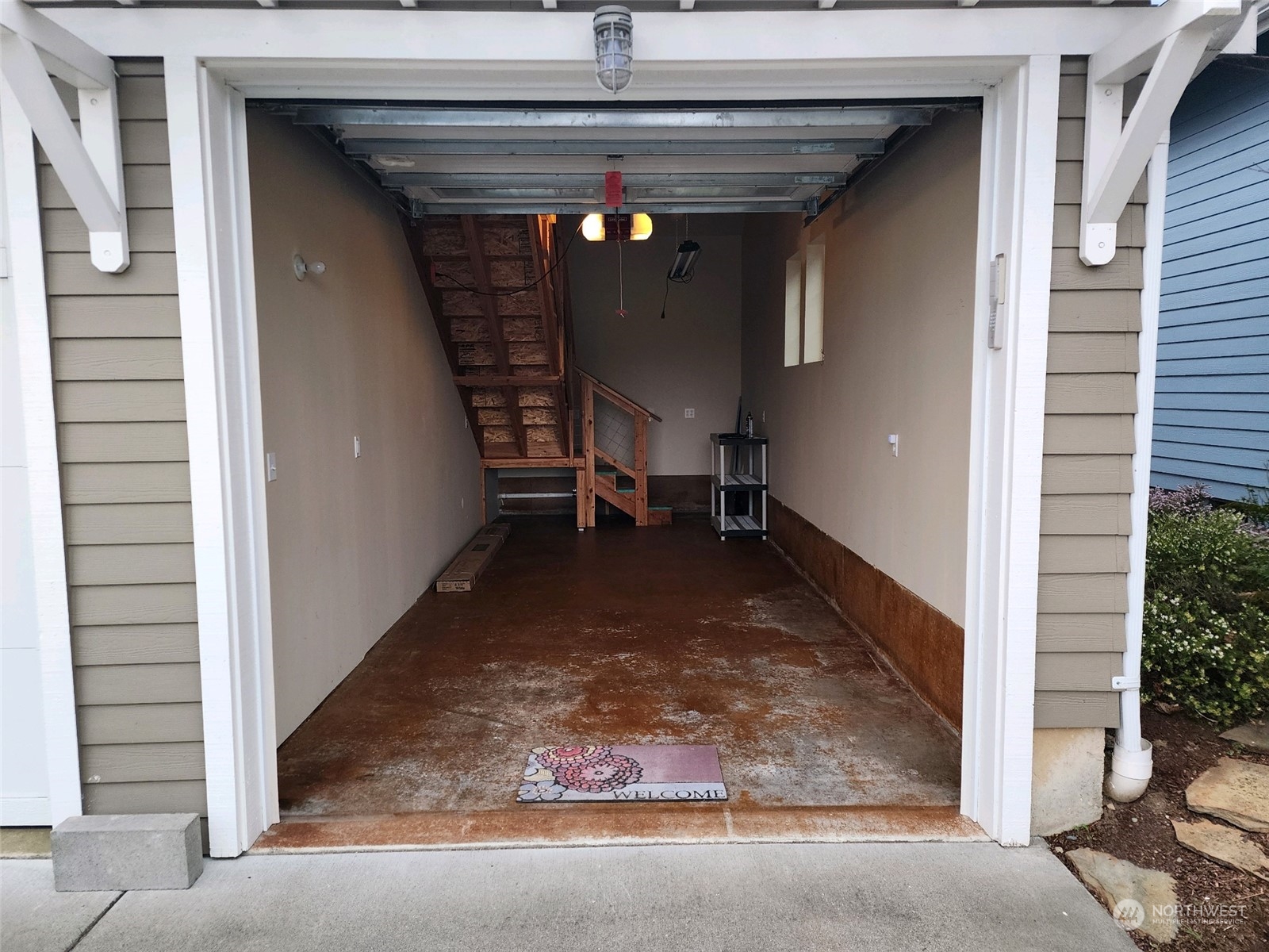 151 Craftsman Court Sequim, WA 98382 - Photo 39 of 40 a view of entryway