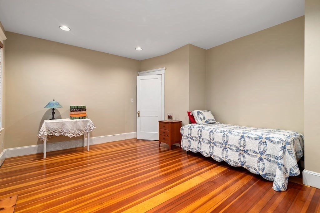 3 Upland Road, Unit 2 Brookline, MA 02445 - Photo 20 of 33