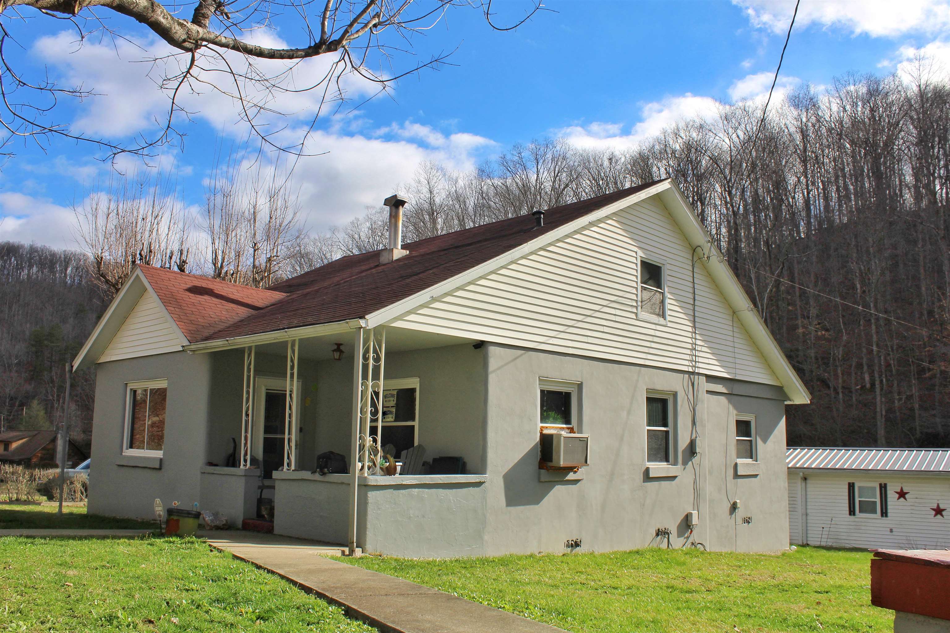 2811 Two Mile Creek Road Wayne, WV 25570 - Photo 19 of 31 Gallery Image 19