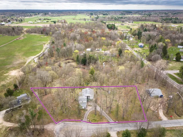 $385,000 | 20425 Thornapple Lane, Big Rapids, MI 49307