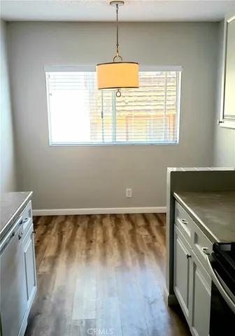 $2,449 | 5400 Newcastle Avenue, Unit 64, Encino, CA 91316