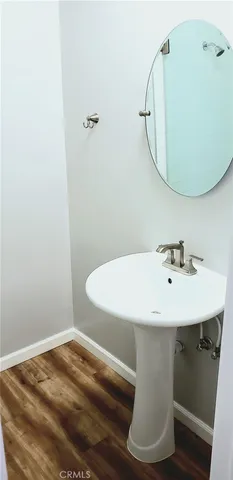 $2,449 | 5400 Newcastle Avenue, Unit 64, Encino, CA 91316