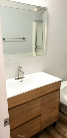 $2,449 | 5400 Newcastle Avenue, Unit 64, Encino, CA 91316