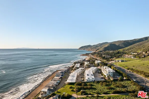 $4,500 | 11942 Whitewater Lane, Malibu, CA 90265