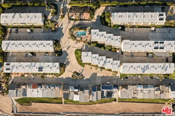 $4,500 | 11942 Whitewater Lane, Malibu, CA 90265